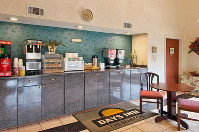 Days Inn By Wyndham Thomaston Εξωτερικό φωτογραφία